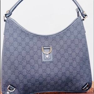 Authentic Gucci large hobo bag. Dust bag
